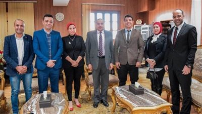 رئيس جامعة بني سويف يلتقي أعضاء منطقة الدراجات لبحث سبل التعاون