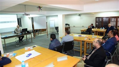 مركز تنمية قدرات أعضاء هيئة التدريس بجامعة سوهاج يختتم برنامجه التدريبي عن النشر العلمي