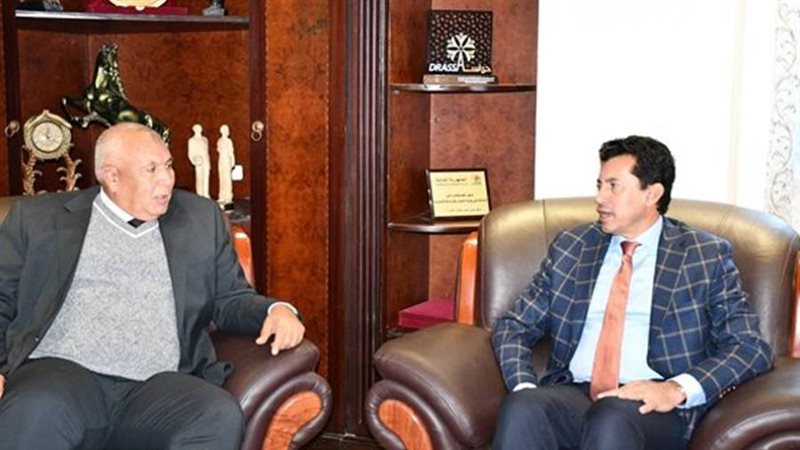 الدكتور اشرف صبحي