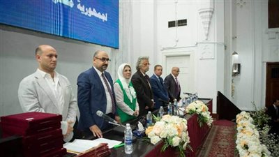 مجلس الأطباء: نتحمل إرث 121 مليون جنيه ديونًا لم تسددها المجالس السابقة