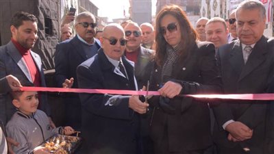 افتتاح معرض 