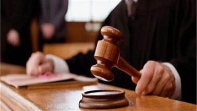 3 سنوات سجنًا لموظف هدد زوجته بصور خادشة لإعادتها إلى المنزل بالإسكندرية