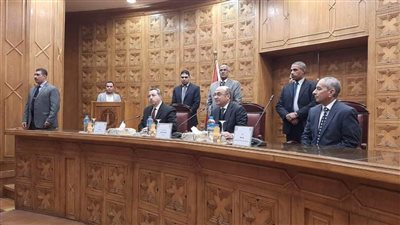 182 موظفًا يؤدون اليمين القانونية للالتحاق بالشهر العقاري أمام وزير العدل