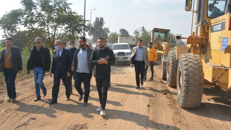 تفقد المشروعات بقرى