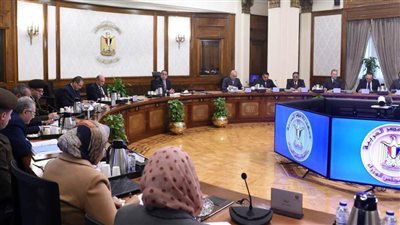 رئيس الوزراء يترأس اجتماع اللجنة الرئيسية لتقنين أوضاع الكنائس