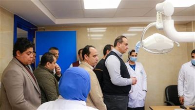 رئيس هيئة الرعاية الصحية يتفقد المنشآت الصحية بأسوان ويطمئن على تفعيل الميكنة