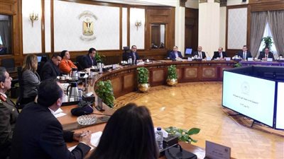 رئيس الوزراء يترأس اجتماع اللجنة الوزارية للسياحة