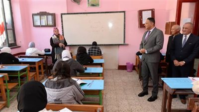 استبعاد 3 رؤساء لجان في الشهادة الإعدادية بالدقهلية لعدم الانضباط 