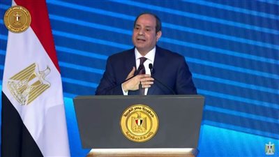 الرئيس السيسي: محدودو الدخل والفئات الأكثر احتياجًا يخوضون كفاحًا يوميًا هائلًا.. والتزامنا بمساندتهم ثابت لا يتغير