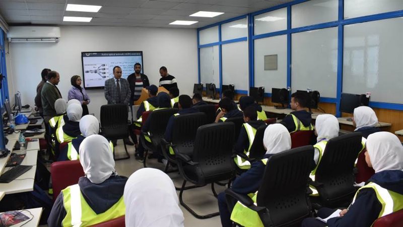 تدريب مدرسة we