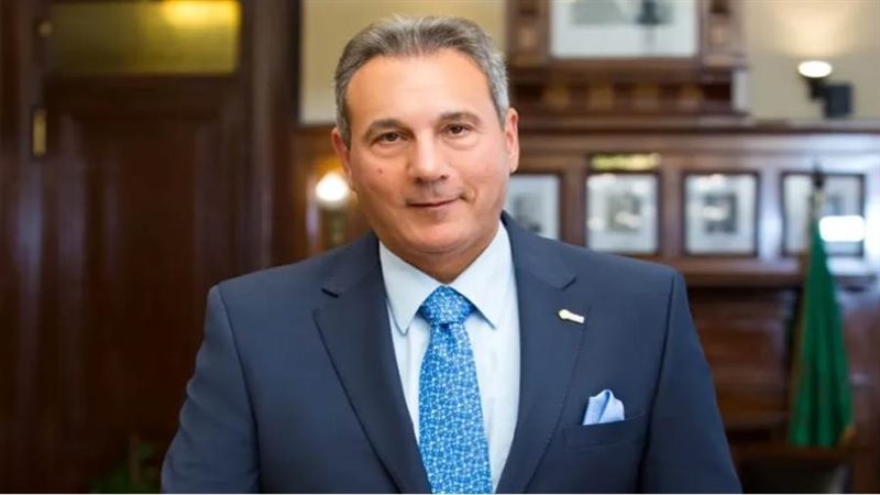 رئيس مجلس إدارة بنك