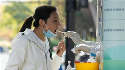 الصين تعلن انخفاض حالات الوفاة الناجمة عن فيروس كورونا