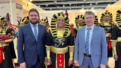  موسيقي كاتيوشا الروسية في افتتاح معرض الكتاب