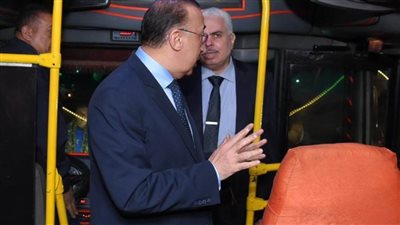 محافظ الإسكندرية يشهد إطلاق أول 10 أتوبيسات محولة للعمل من السولار للغاز