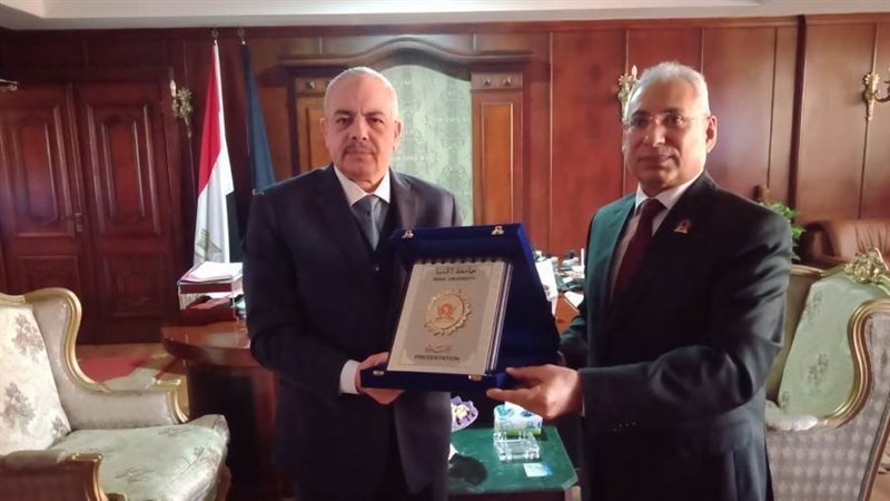 جامعة المنيا تهدي