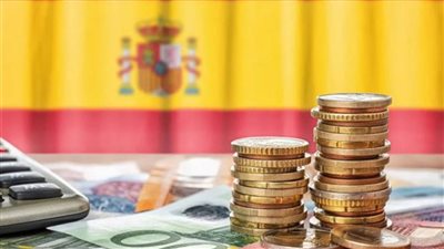 الاقتصاد الإسباني ينمو فوق التوقعات خلال الربع الأخير من العام الماضي