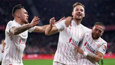 إشبيلية يفوز على إلتشي بثلاثية نظيفة في الدوري الإسباني