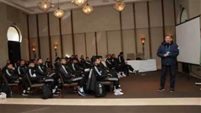 النشرة الرياضية| طلبات الخطيب واحتراف الشناوي وصراع بلحاج