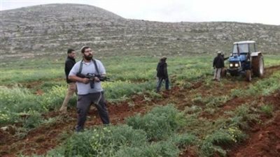 مستوطنون يتلفون سياجا ومعدات زراعية في المسعودية بنابلس