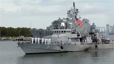 البحرية الأمريكية تعلق العمل في 4 أحواض جافة للسفن بسبب مخاوف بشأن الزلازل