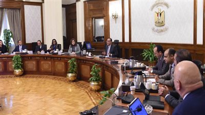 رئيس الوزراء: الإعلان قريباعن القائمة الكاملة للشركات التي سيتم طرحها في البورصة
