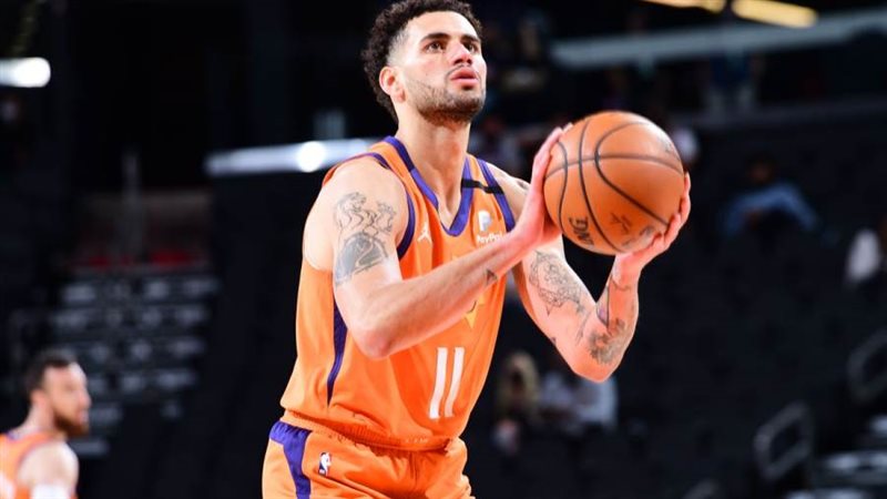 عبد الرحمن نادر لاعب