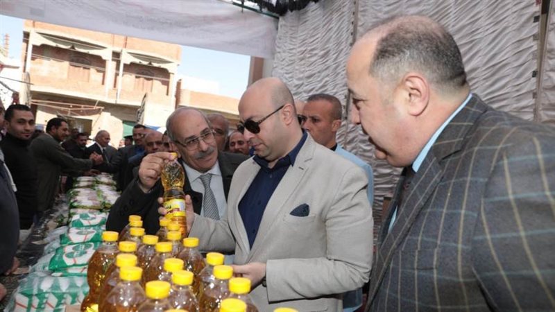 معارض سلعية ببنى