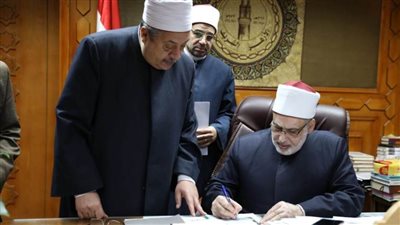 وكيل الأزهر يعتمد نتيجة الشهادتين الابتدائية والإعدادية للفصل الدراسي الأول للعام الدراسي 2022/2023م