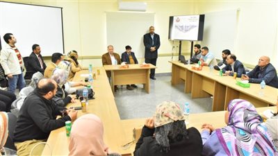 محافظ أسيوط يزور إدارة شرق الصحية ويتابع فعاليات حملة 