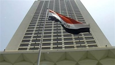 وزارة الخارجية تتابع حادث العثور على جثة مواطن مصري داخل سيارته بإيطاليا