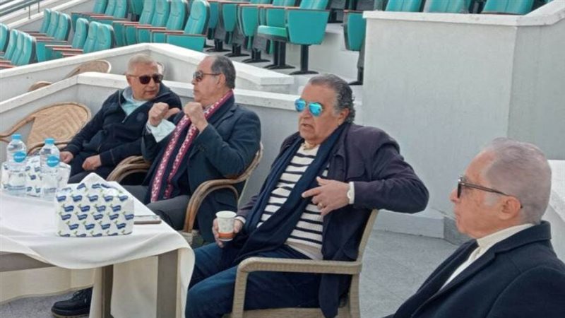 الشافعى يؤازر فراعنة