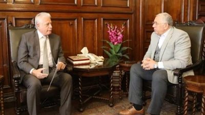 وزير الزراعة يبحث مع محافظ جنوب سيناء آخر مستجدات المشروعات الزراعية المشتركة