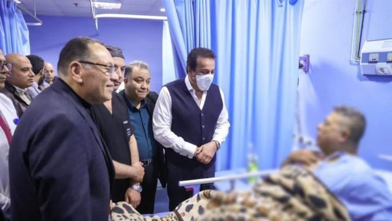 وزير الصحة ومحافظ