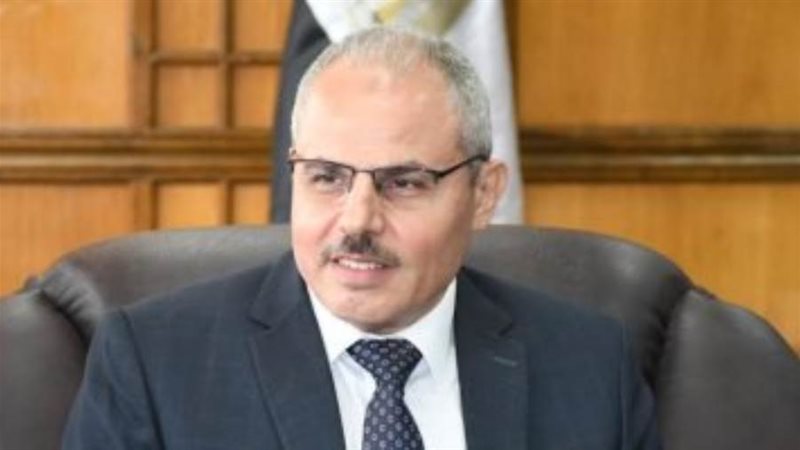 الدكتور ناصر مندور