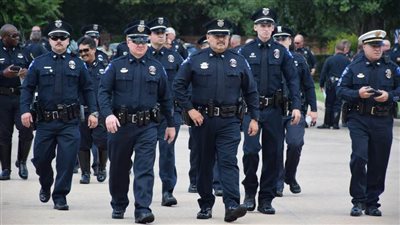 استطلاع: غالبية الأمريكيين يرون أن إعادة هيكلة الشرطة ضرورية