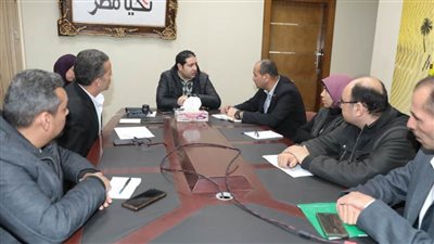 نائب محافظ  بني سويف يعقد اجتماعاً لمناقشة خطة تدريب التنمية المحلية