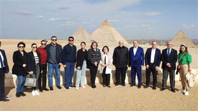رئيسة المجلس الوطني لجمهورية أذربيجان تزور منطقة الأهرامات