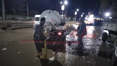 رفع مياه الأمطار بكفر الشيخ والانتهاء من نقل 2400 طن قمامة ببلطيم ليلًا