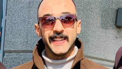 الفنان إبراهيم السبع: فاعليات معرض الكتاب الفنية هذا العام أسعدت ملايين الزائرين