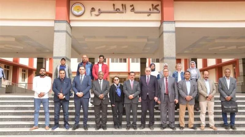 رئيس جامعة الوادي