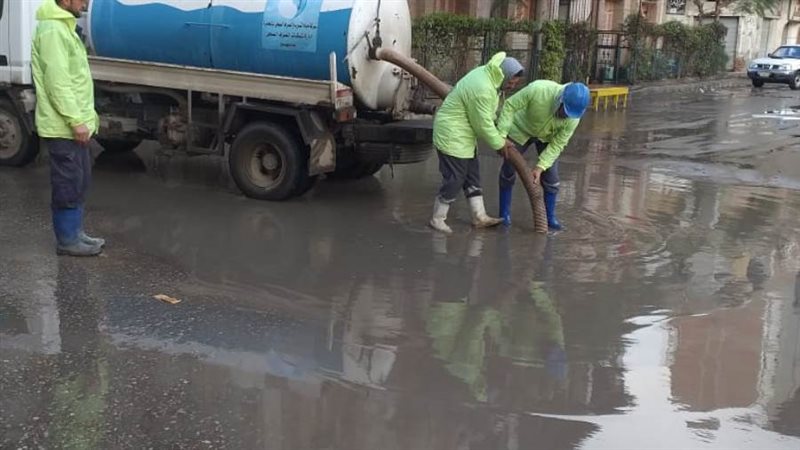 جهود مكثفة لعمال