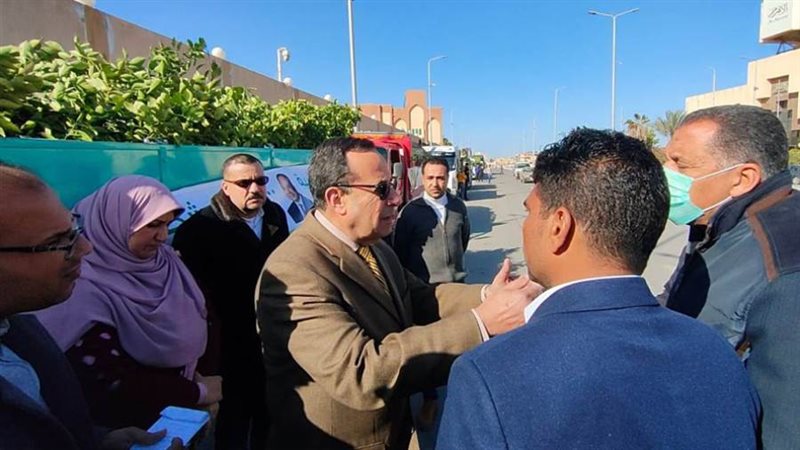 المحافظ خلال تسلم