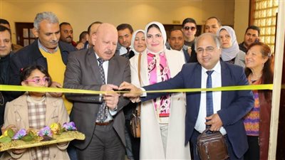 مستقبل وطن سوهاج ينظم معرضًا لتوزيع الملابس الجديدة بالمجان على الأسر الأولى بالرعاية