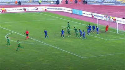 المصري يتقدم على سموحة بهدف إسلام عطية في الشوط الأول