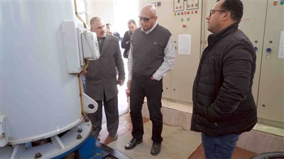 نائب رئيس القابضة للمياه يختتم زيارته بسوهاج بالتأكيد على ضرورة الالتزام بتعليمات التشغيل 