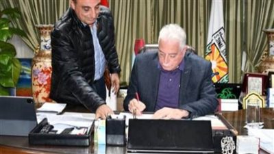 محافظ جنوب سيناء يصدق على 132 قرار تصالح بمخالفات بناء بمدينة أبورديس