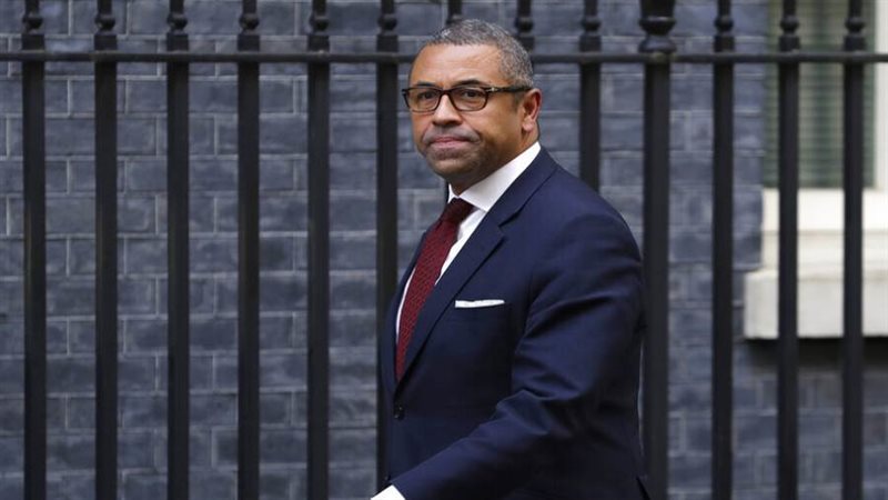 جيمس كليفرلي وزير