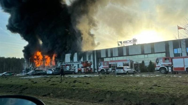 حريق في مصنع أمريكي