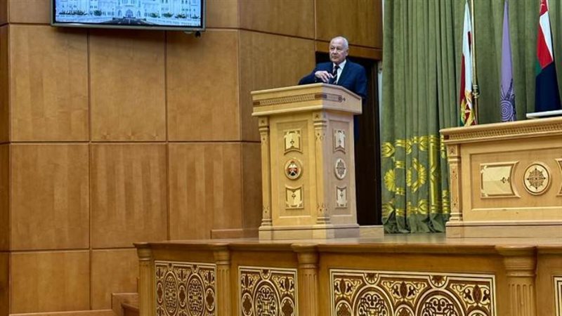 ابو الغيط اثناء الندوة