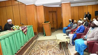 وزير الأوقاف لأئمة تنزانيا: الدورات التدريبية تحقق نقلة ثقافية وفكرية في حياة المتدربين